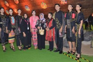 Dekranasda Kubar Tampilkan Wastra