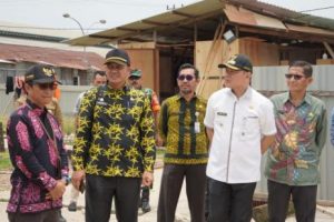 Fahmi Fadli tinjau proyek pasar