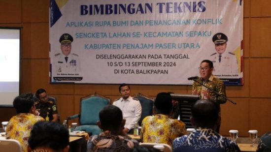 Pj Bupati PPU Buka Bimtek Geospasial dan Sengketa Lahan