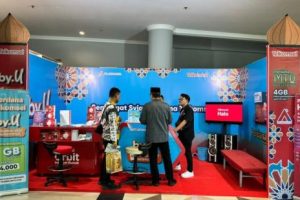 Stand Telkomsel di MTQ Nasional Kaltim