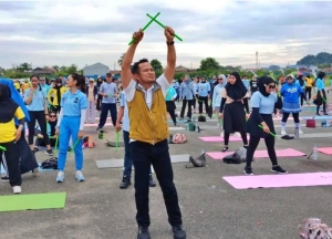 Rudy Mas'ud Lepas 800 Atlet Kaltim ke FORNAS VIII di NTB