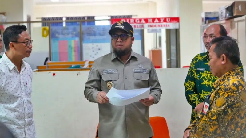 Wakil Bupati Sidak Kedisiplinan ASN Diskominfostaper Paser