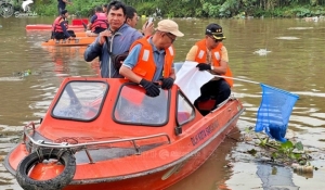 Aksi Bersih Sungai Karang Mumus Libatkan Puluhan Ketinting