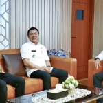Bupati Paser Desak BBPJN Percepat Perbaikan Jalan Nasional