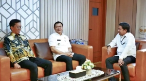 Bupati Paser Desak BBPJN Percepat Perbaikan Jalan Nasional